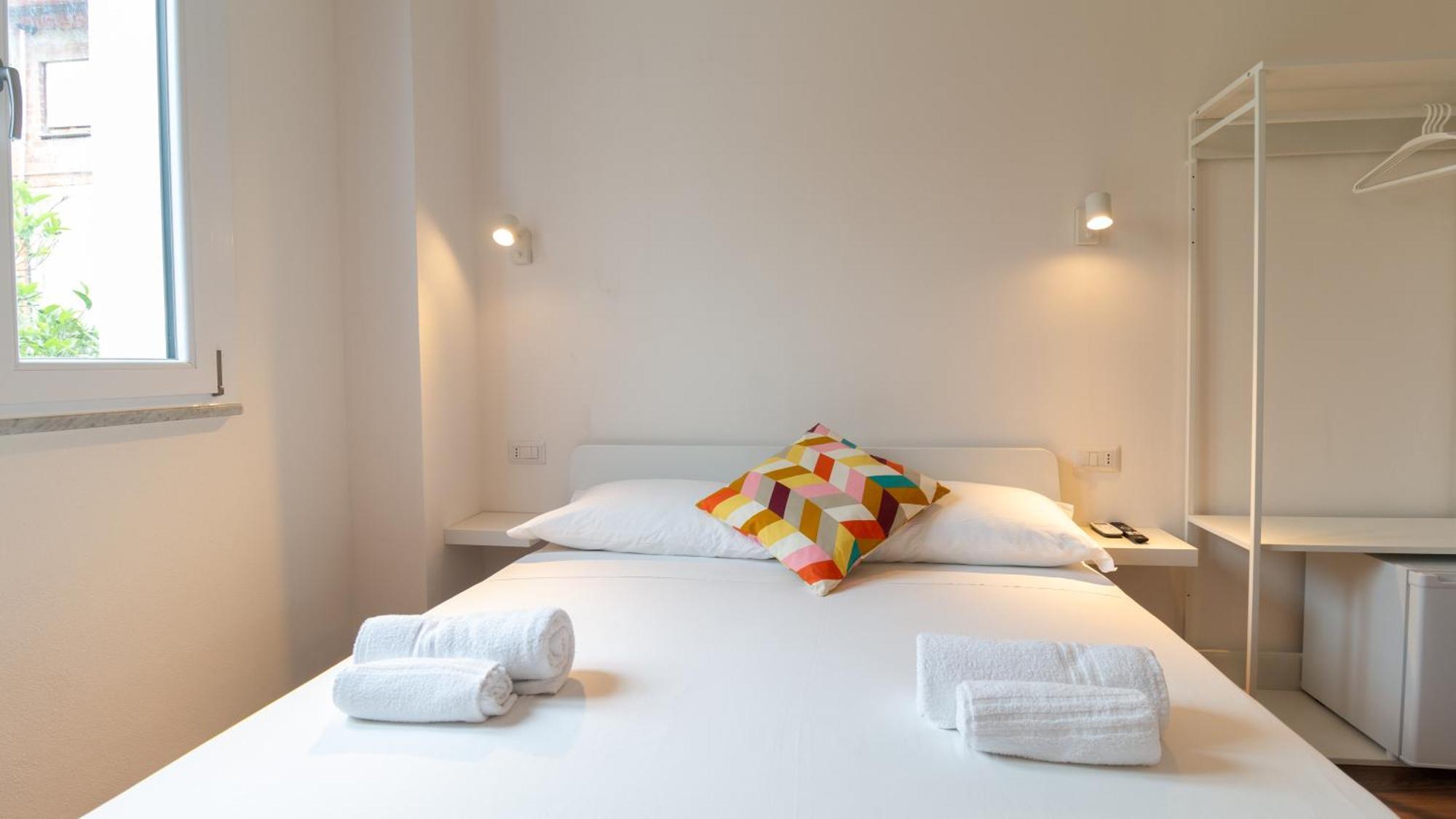 Ceramic Rooms Oristano Bagian luar foto